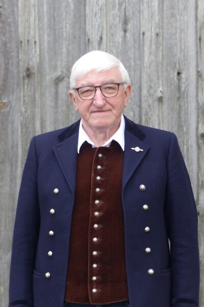 Ein Zeitzeugenbericht von Konrad Pilhofer, der von 1978 bis zur Schließung der Maxhütte am 28.09.2002, also 24 Jahre, am Hochofen gearbeitet hat.
